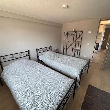 アパート Instant Paisible